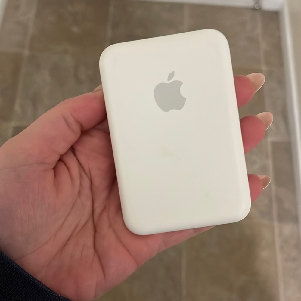 Apple external charger